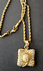 Gold tone Rhinestone Pendant Rope Chain Necklace 22″