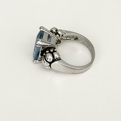 Vintage 18K White Gold Plated Blue Stone Two Tone Band Ring Size 9
