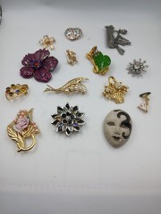 Vintage Lot Of Brooches. Golf Cart. Rhinestones. Colorful. Heart & Flowers