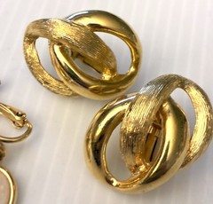 Lot Of 2 Napier Earrings Gold Tone Swirl Twist Hoop And Double Faux Pearl Clip