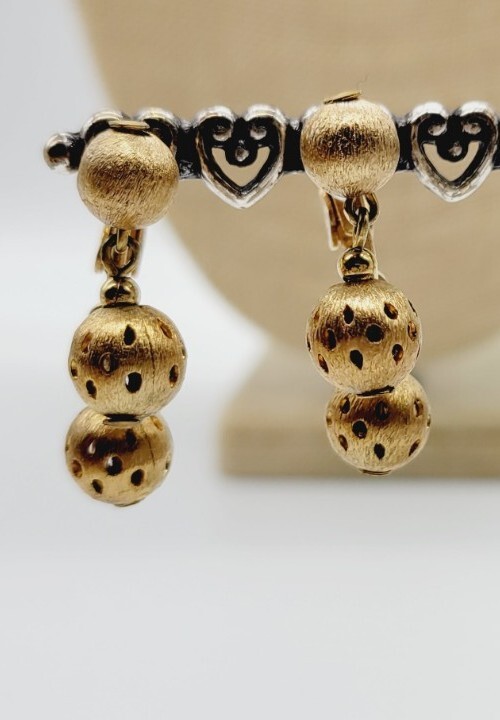NAPIER Filigree Ball Earrings Clip On Dangle Vintage 1.25 in