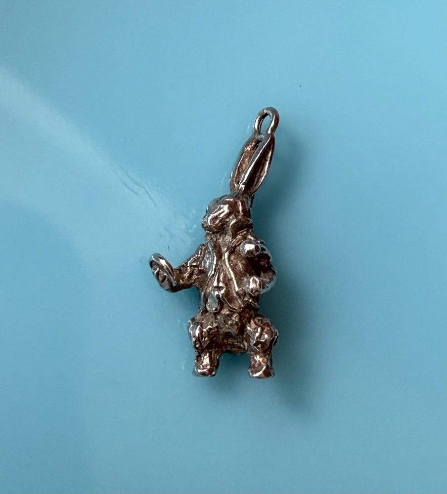 Vintage Sterling Silver Charm Alice in Wonderland Late White Rabbit Charm 2.7g
