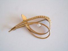 Vintage AM Double TEKA Brooch With Pearl 3.0 G/4.5 X 3.3 Cm/Pearl Ø 0.4 Cm