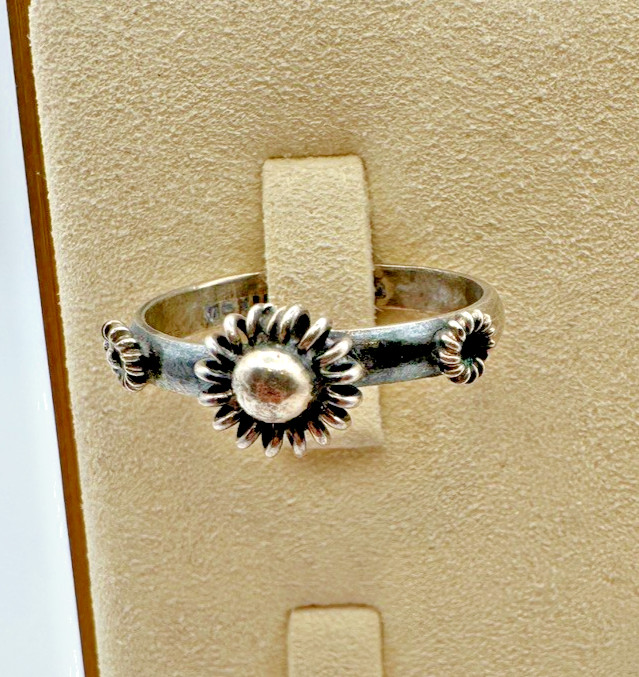 VTG Sterling Silver .925 Made in Mexico classic rosettes deco ring, size 8.5
