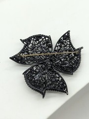 Vintage Jewelry Brooch Pin Classic Black Jet Rhinestone Enameled Black Bow 3″