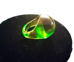 vintage 1960’s Green Lucite Bubble Dome Ring size 8.5