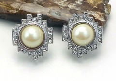 Vintage Silver Tone Monet Pearl Channel Set Rhinestone Clip On Earrings