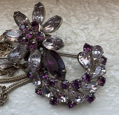 Vintage Estate Flower Brooch Rhinestones Amethyst & Clear Dangle Prong Set