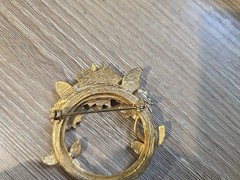Vintage Gold Tone Sunflower Wreath Brooch 2 Inch Diameter