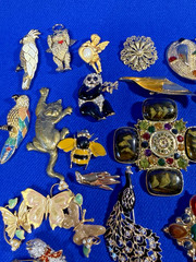 34 80s 90s Brooches Unsigned & Signed Krementz Avon KJL PS Co Batya Roman JJ AJC