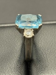 Vintage Sterling Silver Blue Glass Ring Size 7.25 6 Grams G6