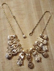 Burgundy Crystal Rhinestone Bib Statement Necklace Gold Tone 18-20″ Cocktail VGC