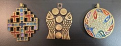 (6) 1960’s VINTAGE TERRA SANCTA GUILD ISRAEL HANDPAINTED PENDANTS