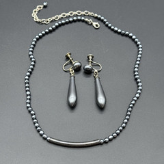 Vintage Gun Metal Gray Bead Bar Pendant Necklace & Dangle Earrings Set Brutalist