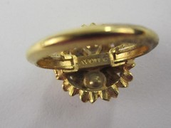 Avon Daisy Dome Ring Amber Rhinestone Gold Tone Flower Vintage Size 6.5