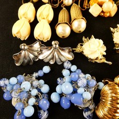 Vintage Clip On Earrings Lot 20 Pairs Retro Jewelry Floral Grape Cluster Enamel