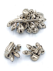 Vintage Celebrity Blue AB Rhinestone Brooch Clip On Earrings Set Demi Parure