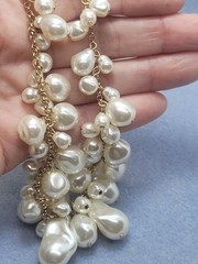 White And Gold Pearl Imitation Choker Necklace 17in.