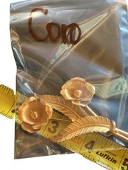 Coro Gold-Tone Double Flower Pin Brooch With Leaf Details Vintage Jewelry 3.5 In