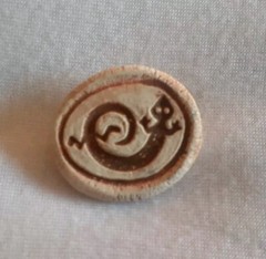 Vintage oval stone Lizard Brooch/pin