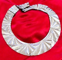 VTG RUNWAY UNSGND LES BERNARD EGYPTIAN SILVER TEXTURED COLLAR NECKLACE EXC