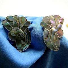 Sterling Silver Abalone Screw-Back Earrings Approx 1 1/4″ Long x 3/4″ Wide XLNT