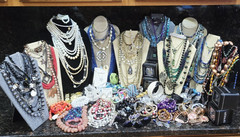 Estate Jewelry Lot 537 pc Signed Unsigned 32 lbs. Vintage to Now Jewelry Lot 21