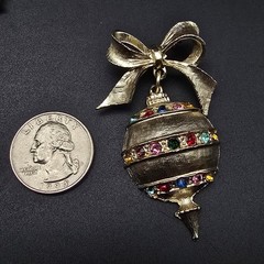 Rhinestone Christmas Ornament Brooch Gold Tone Vintage Jewelry
