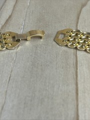Chain Collar Necklace 17” Gold Tone 7 Layer Mesh Design Smooth Textured