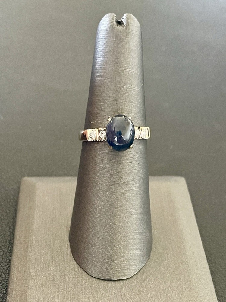 14KT Yellow Gold 2.90CT Blue Sapphire & 0.20CTW Diamond Ring. Size 6.5 (Q113)