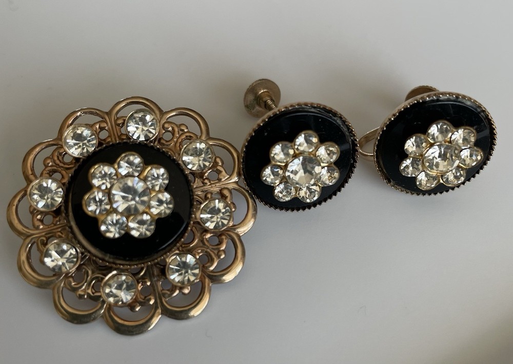 Vintage 1950’s/1960’s Rhinestone & Black Acrylic Brooch And Earrings