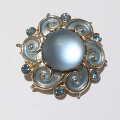 Vintage Blue Enamel Cabochon Rhinestone Gold Tone Brooch Pin