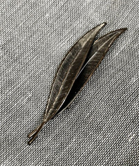 Leaf Pin Vintage Costume Jewelry Gold Preppy Career Minimalist Fasjopm