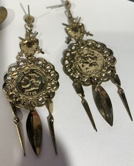 VTG Costume Jewelry Pierced Earrings Lot Studded Leather Wood Tri-toned Metal