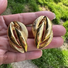 VTG Napier Earrings 1.5 Inch Swirl Ribbed Brushed Gold Plated Screw Back Retro