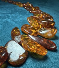 Huge Vintage Amber Necklace 121.9 Grams