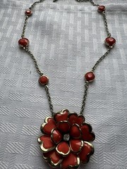Vintage Red Heart Flower Gold Tone Unusual Design Floral Faceted Cabachon VCLM