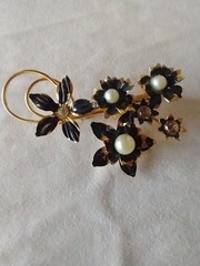 Vintage Rhinestone Enamel Faux Pearl Floral 3″ Brooch Pin Stamped Made Austria