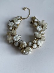 Vintage Juliana D&E Milk Glass Floral Bracelet