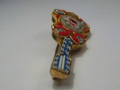 Vintage Miero Mosaic Guitar Brooch-Flower Design. Not Marked. 45mm. #43
