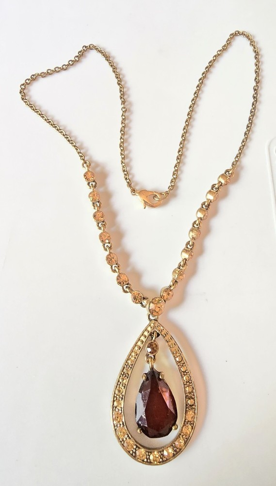 VTG.NR Signed Gold Tone Rhinestone Teardrop Pendant Necklace Amber Brown Glass