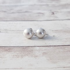 Vintage Screw Back Earrings 0.5″ Faux Pearl Classic Stylish – Stamped “Sterling”