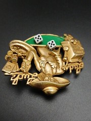 AJC vintage “LADY LUCK” gold tone 3D intricate details brooch