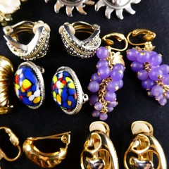 Vintage Clip On Earrings Lot 20 Pairs Retro Jewelry Floral Grape Cluster Enamel