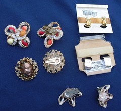 5 PAIRS CLIP-ON EARRINGS~Ann Vien, Monet, Carol Lee & 2 1950’s