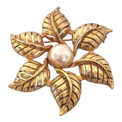 Vintage 1980s Alan J Leaf Brooch Simulated Pearl Gold Tone Pin – 6I
