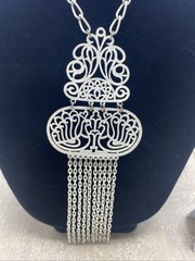 Vintage TRIFARI Goldtone Double Peacock Bird Tassels Pendant And Chain Necklace