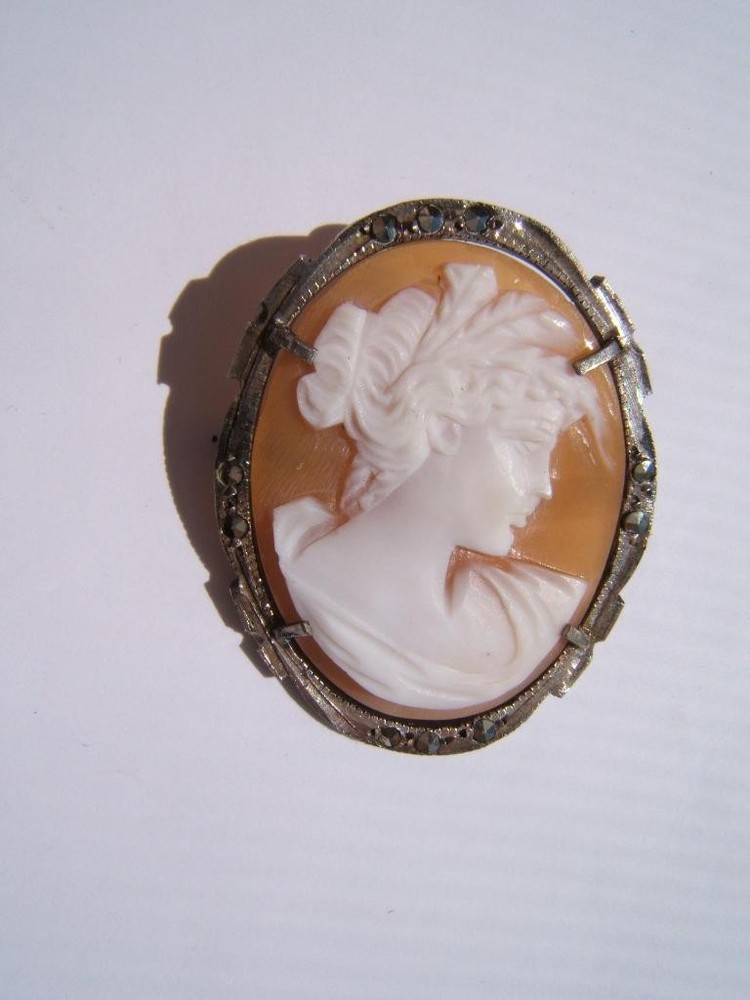 VINTAGE 800 SILVER & MARCASITE SHELL CAMEO PIN PENDANT