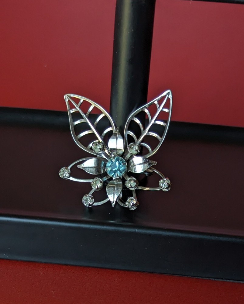 Vintage Silver Tone BLUE Rhinestone Flower LEAVES Open Work PENDANT Pin Brooch