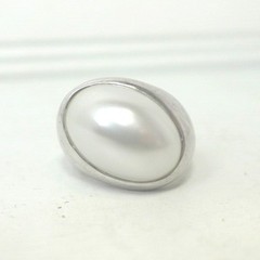 Vintage Modernist Sterling Silver Signet Ring Sz 7.75 Large Oval Pearl Gemstone